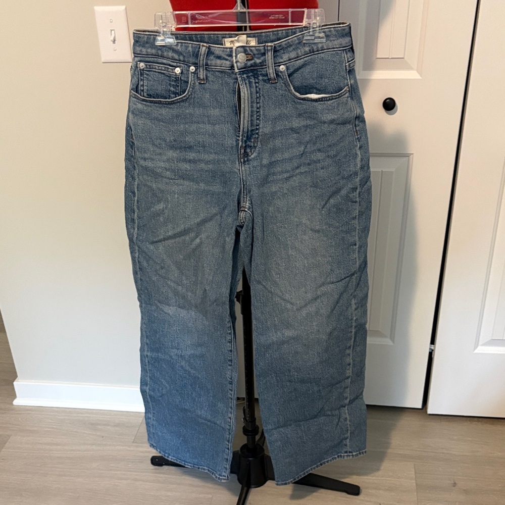 Madewell Straight-Leg Women's Jeans in Medium Blue Denim